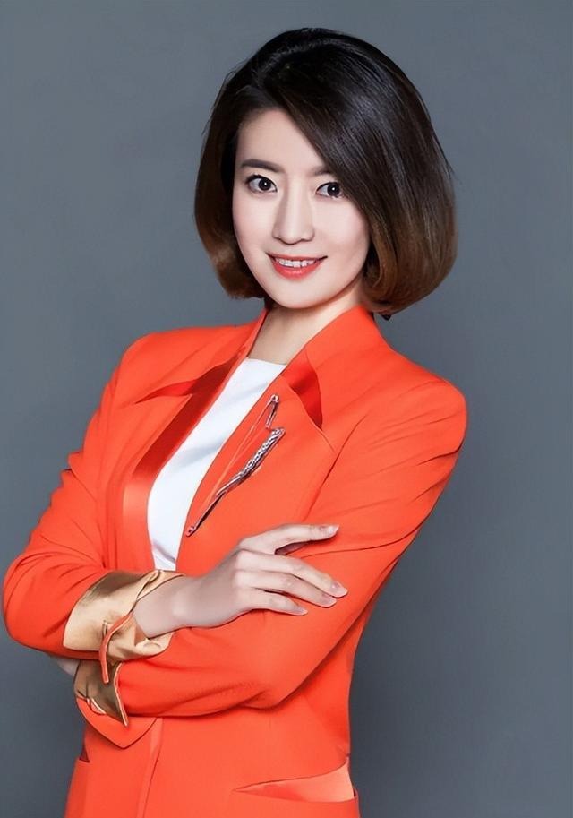 云南电视台主持人，与自然美景的邂逅与内心宁静之旅