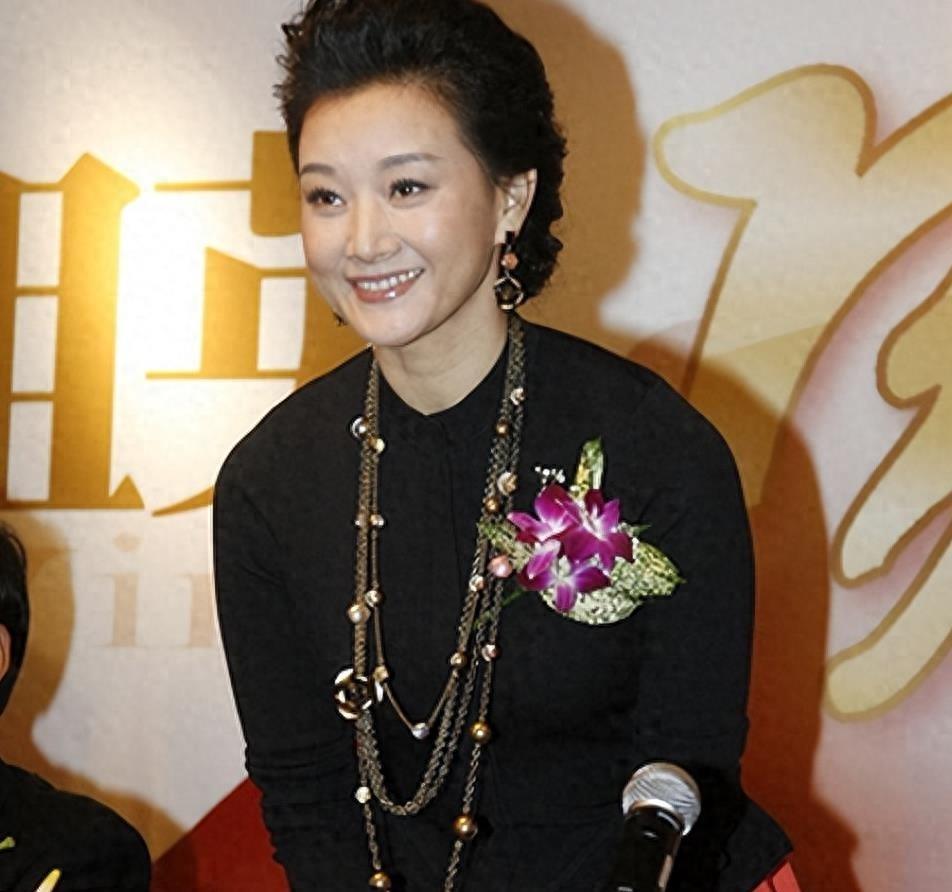 宋祖英最新动态，励志典范，自信成就梦想之源